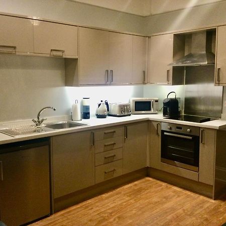 Stylish Flat In Yeovil Somerset Bagian luar foto
