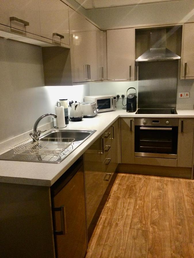 Stylish Flat In Yeovil Somerset Bagian luar foto