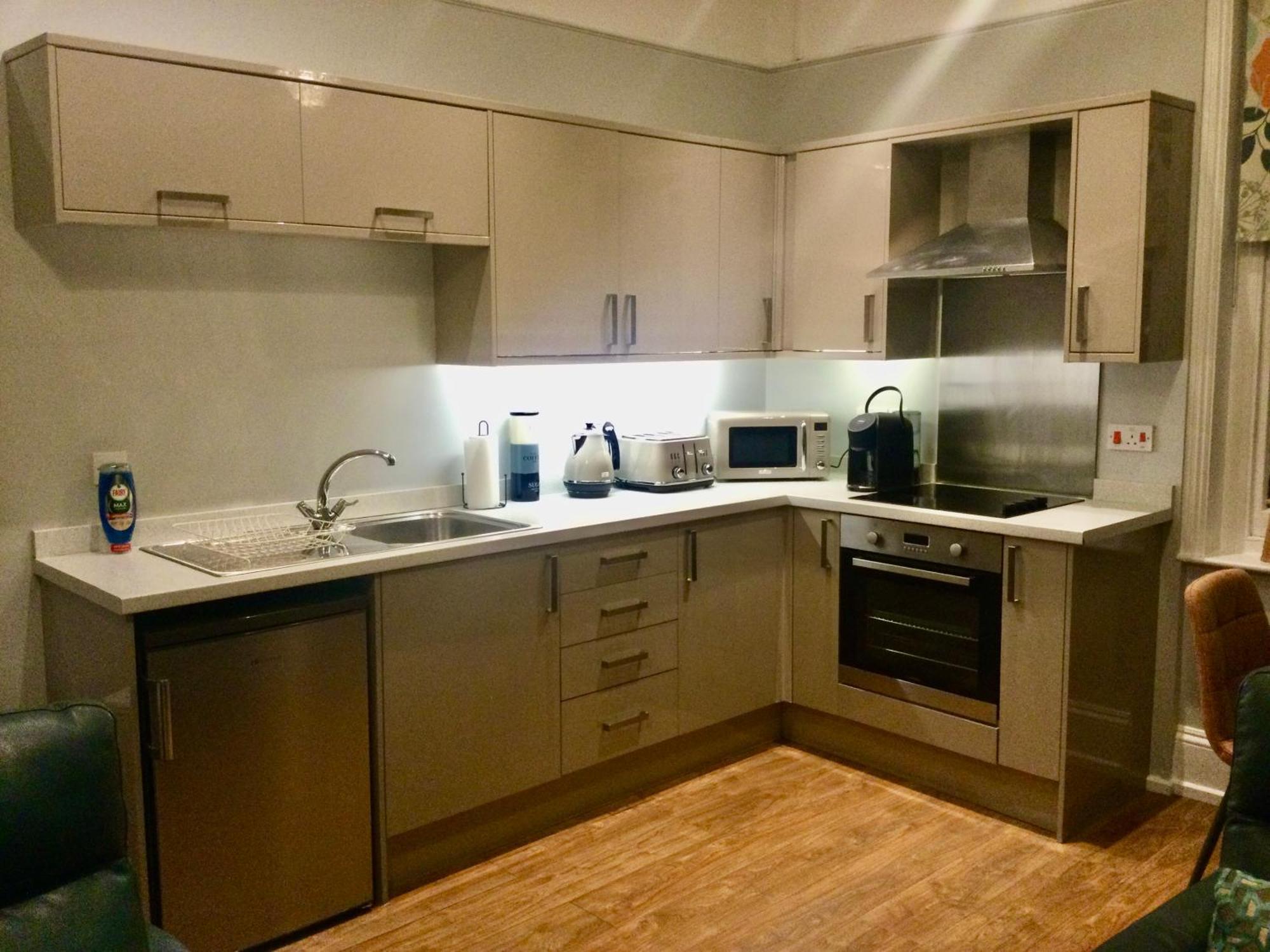 Stylish Flat In Yeovil Somerset Bagian luar foto